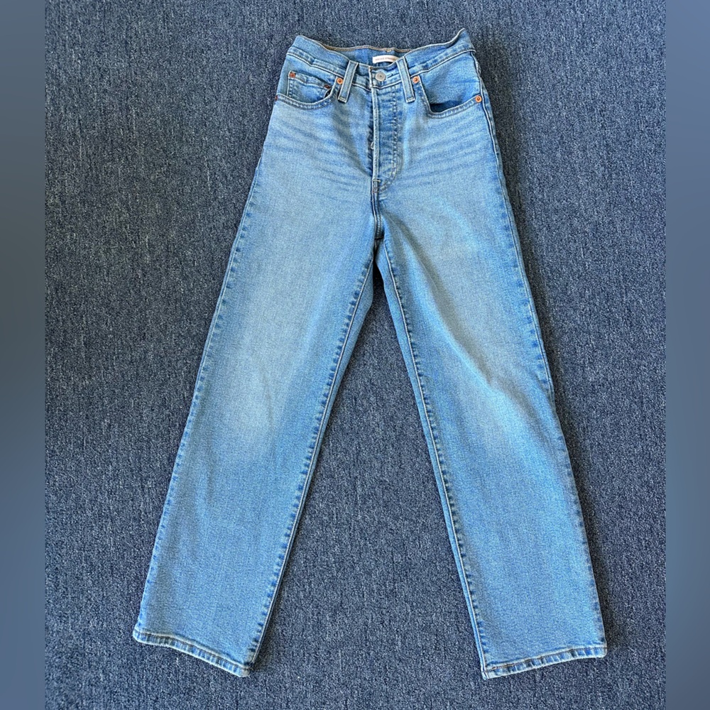 Levi's Light Blue Straight Leg Women's Jeans